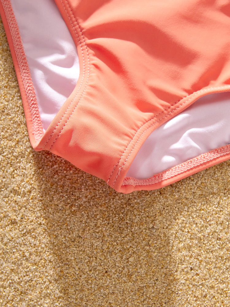 Daddy & Daughter Floral Swimwear Bikini Set for Mom & Daughter Floral Board Shorts for Dad & Son, Cute Beach Outfits for Vacation & Pool Days Multi-color