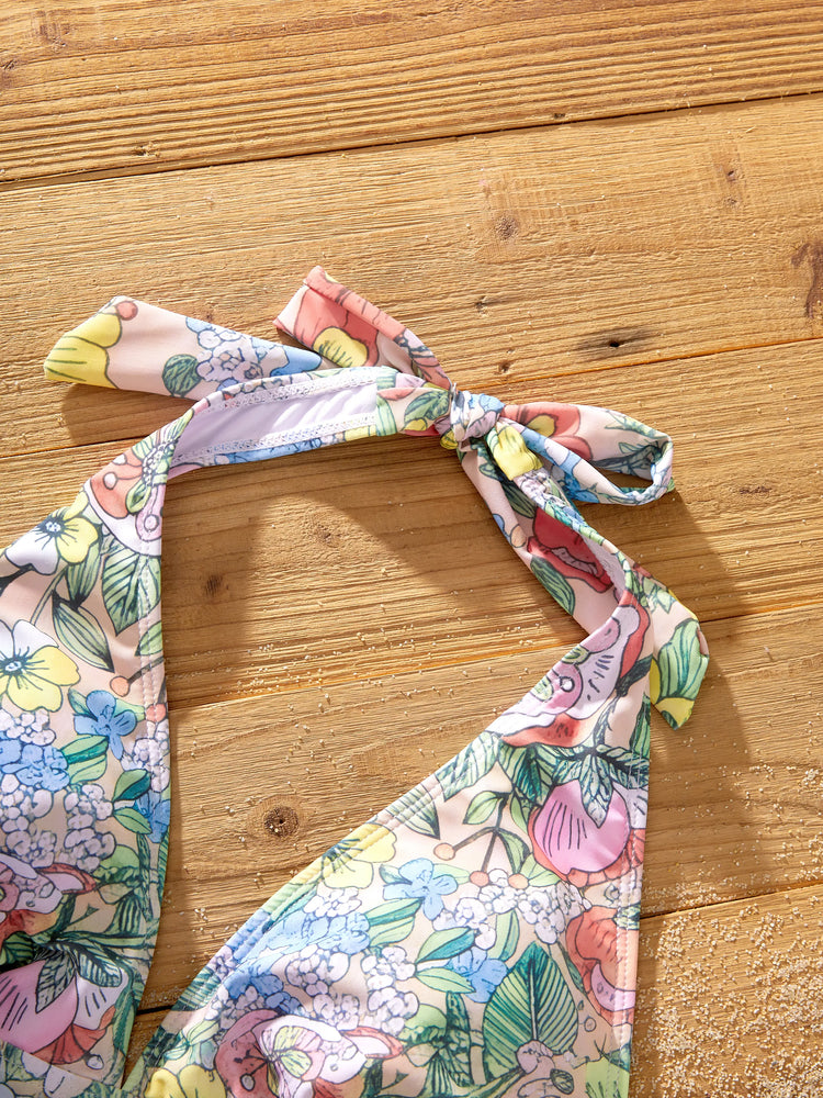 Matching Family Floral Swimwear Bikini Set for Mom & Daughter Floral Board Shorts for Dad & Son, Cute Beach Outfits for Vacation & Pool Days Multi-color