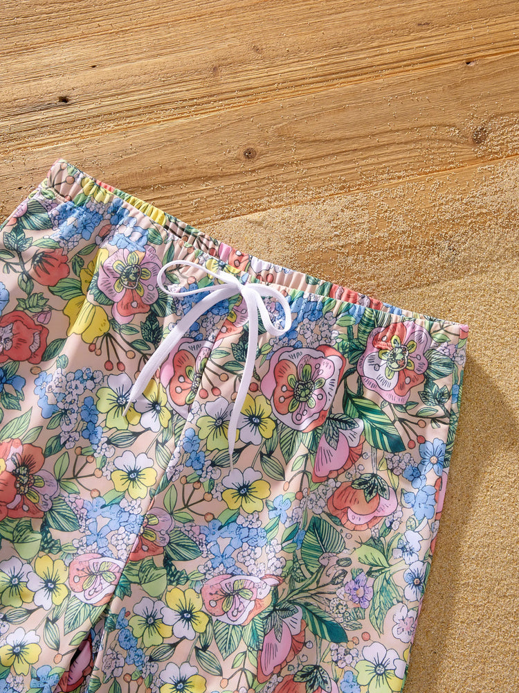 Matching Family Floral Swimwear Bikini Set for Mom & Daughter Floral Board Shorts for Dad & Son, Cute Beach Outfits for Vacation & Pool Days Multi-color