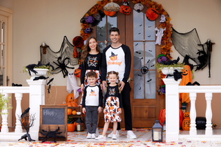10 Spooktacular Matching Outfit Ideas for Halloween