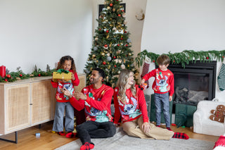 Disney Holiday: The Cutest Family Outfits for Christmas 2025