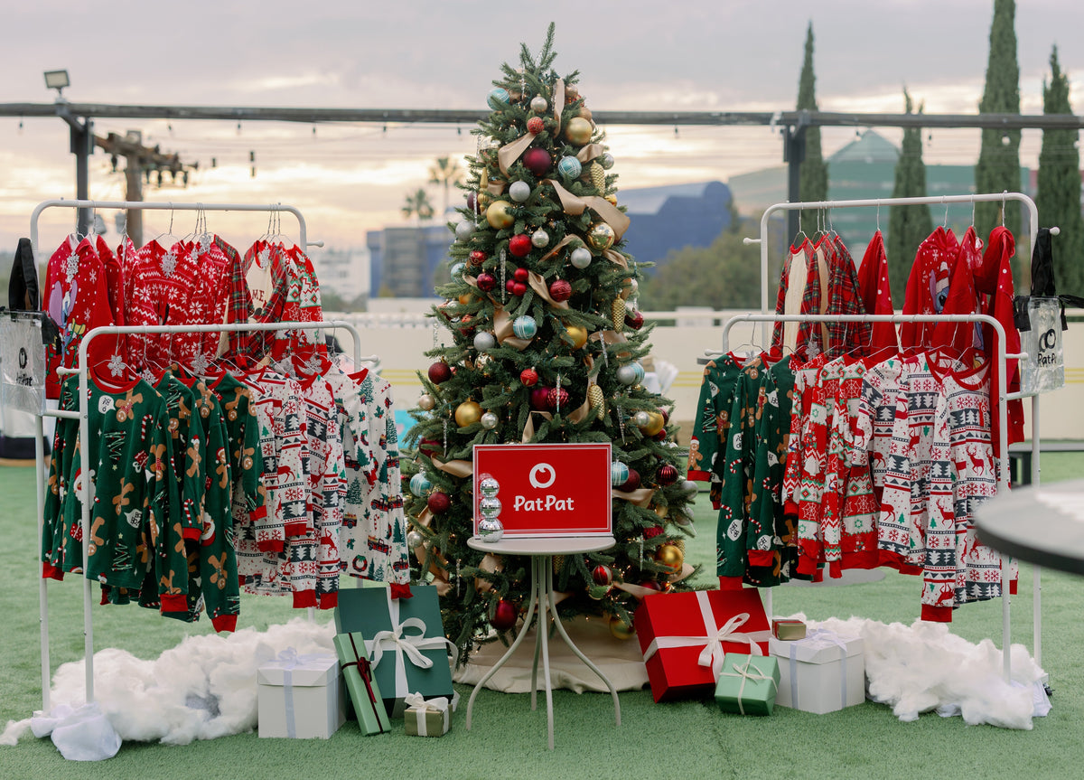 PatPat’s Holiday Movie Lounge