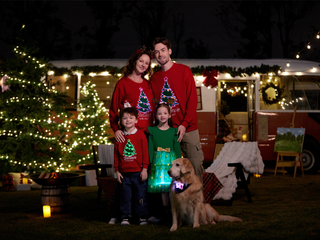 What to Wear for Your Family Christmas Card Photo?