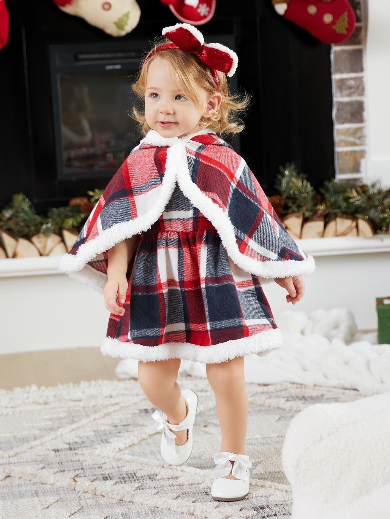 patpat christmas dress Girls Christmas Dress size 5 White with Reindeers Christmas Trees PAT PAT