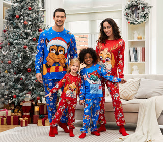 Weihnachtliche Partnerpyjamas