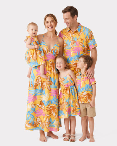 Family Matching Gelbes Set Kurzärmeliges Hemd oder Trägerkleid mit tropischem Blattdruck  gelb