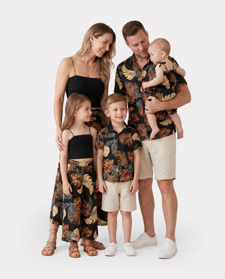 Ensemble de plage à imprimé floral assorti pour toute la famille, chemise à manches courtes ou haut caraco et pantalon large pour les vacances d'été, noir et blanc