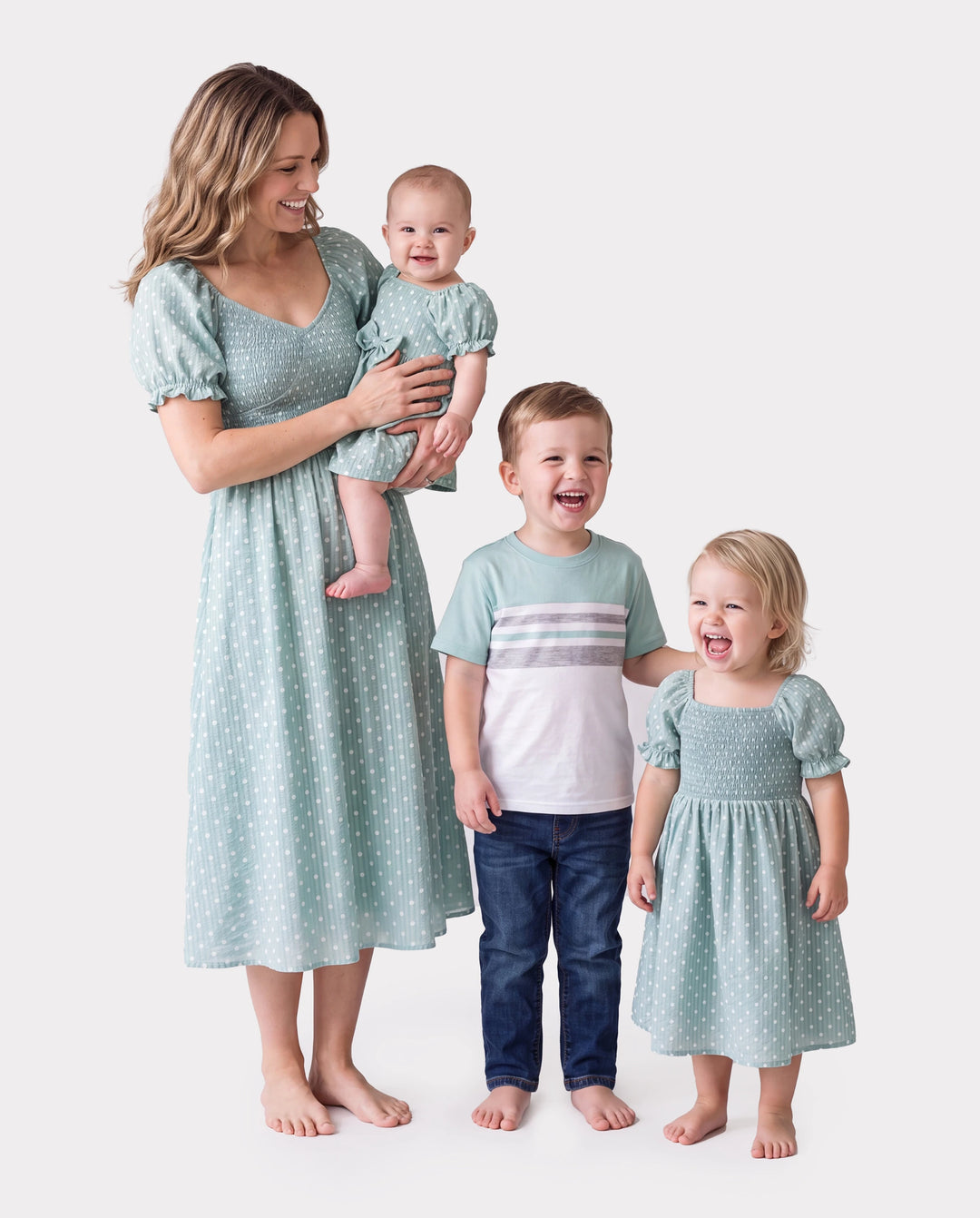 Mommy & me T-Shirt & Dress Set Polka Dot Puff-sleeve Dress for Mom, Daughter & Baby, Color Block Cotton Tee for Dad & Son, Perfect for Family Outings & Photos Light Green