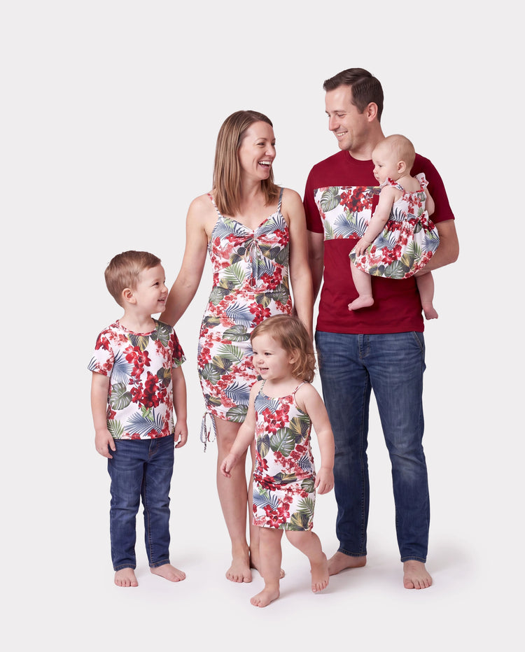 Family Matching Floral Print Outfits Tropical Print Spaghetti Strap Body-con Dress for Mom & Daughter, Color-Blocked T-Shirts for Dad & Son Perfect for Summer Vacations & Family Photos Red