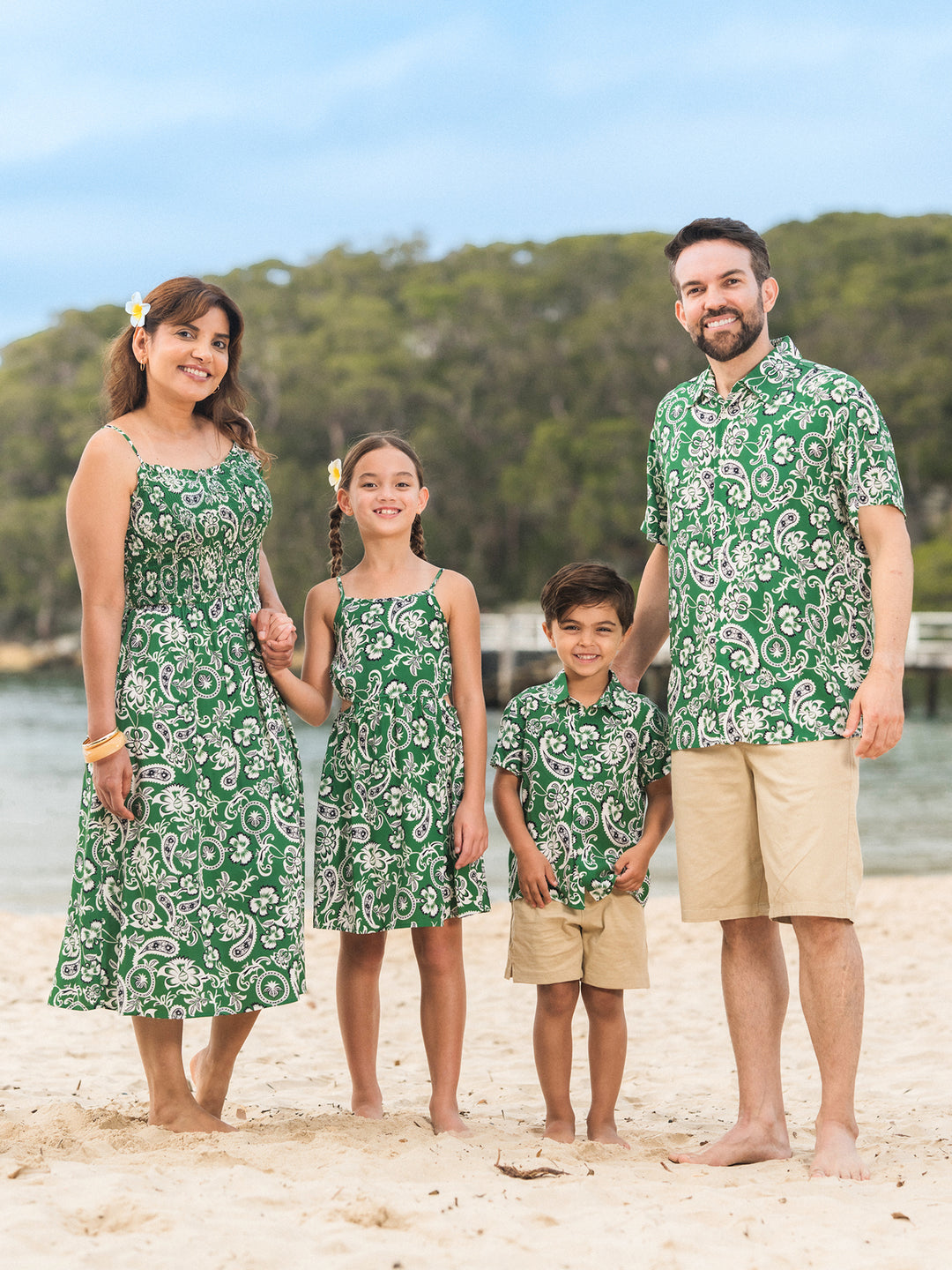 Mommy & me Outfits Set Floral Print Short-sleeve Collar Shirt or Strappy Smocked  Dress for Summer Vacation Green