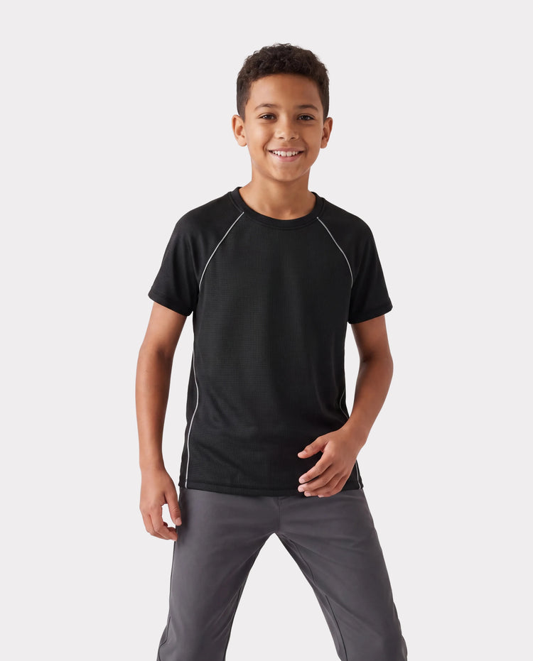PatPat Lightflow Activewear Kid Boy Athletic Breathable Air-Grid Ultra Lightweight Short Sleeve T-Shirt Black