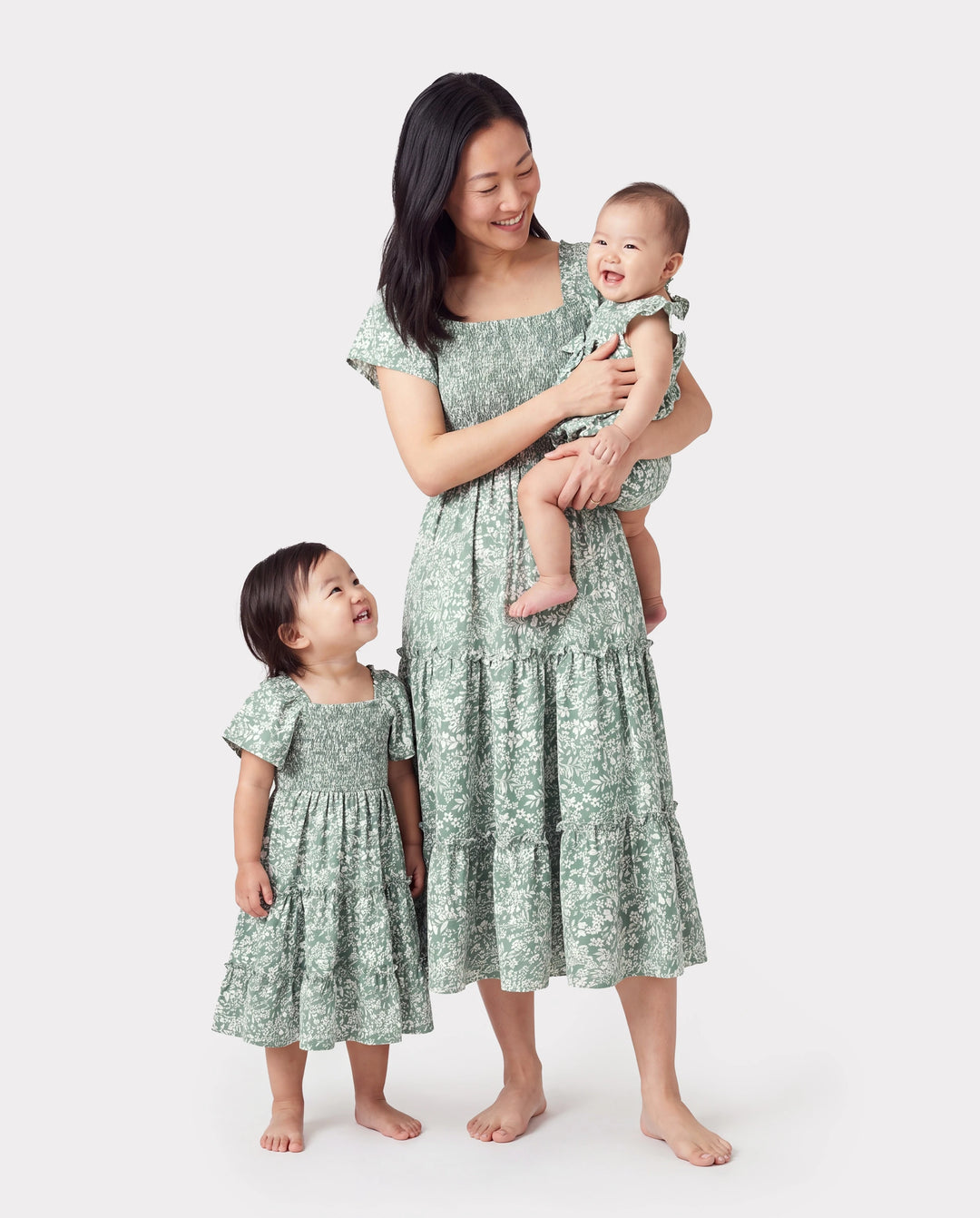 Mommy & me Elegant Broken Flower Matching Outfits for Family, Smocking Design, Medium Thickness Green