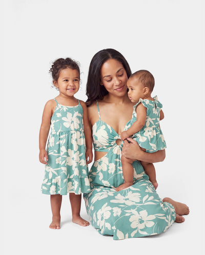Mommy & me Leaf Print Green Sling Shirred Dress Set Green