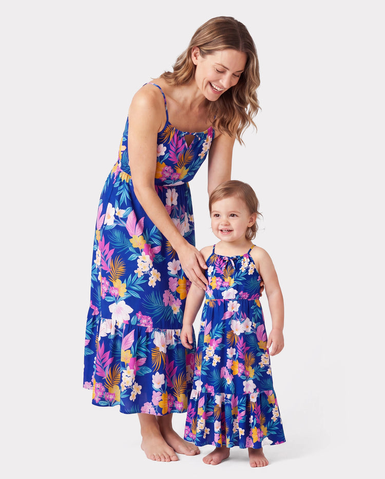 Mommy and Me Matching Family Hawaiian Outfits Tropical Floral Print Strap Dress or Short-sleeve Shirts & Shorts Set Summer Beachwear Set for Vacation  Deep Blue