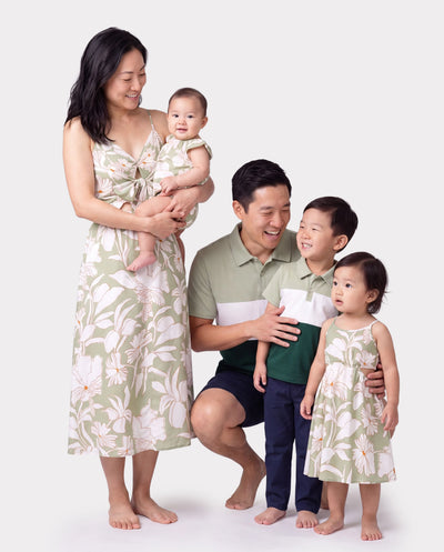 Matching Family Outfits Tropical Floral Print Strap Dress or Short-sleeve Colorblock Shirts Set Pale Green