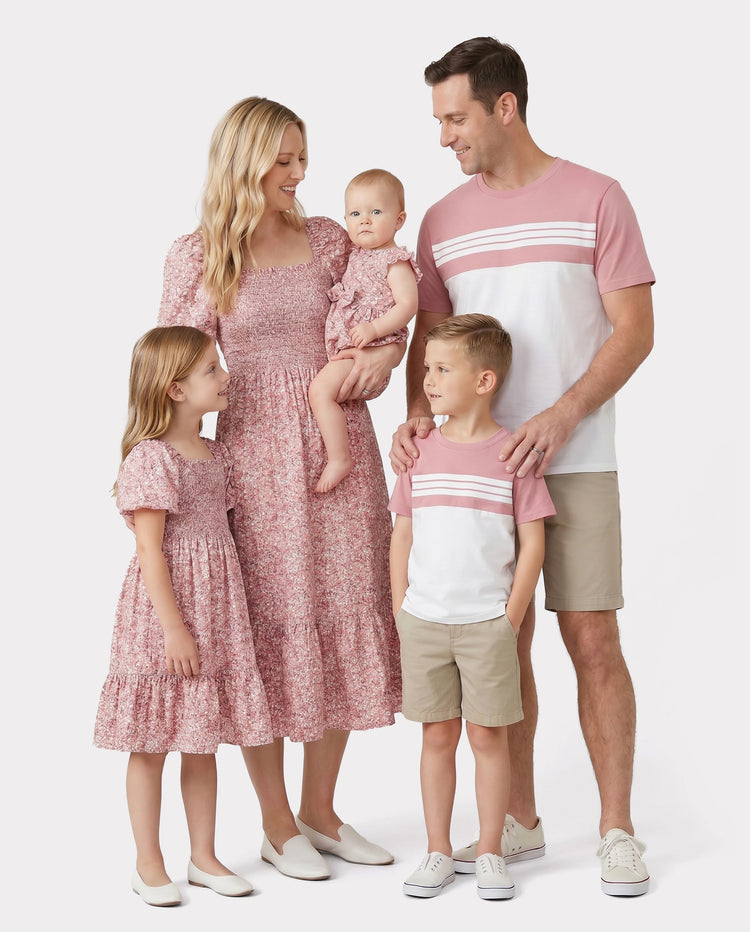 Ensemble familial assorti en coton bleu colorblock ou robe à manches bouffantes et smocks à imprimé floral
 Rose