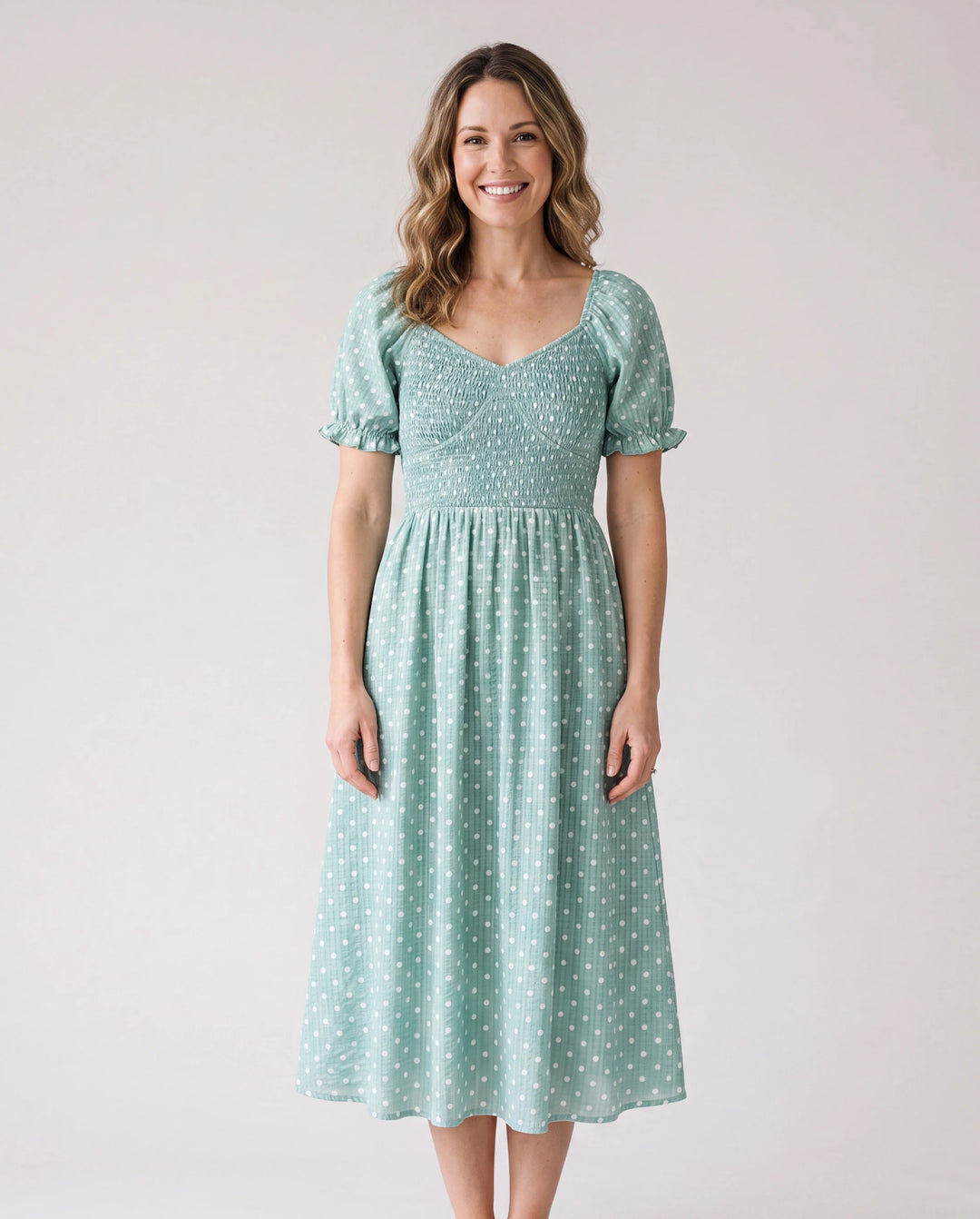 Mommy & me T-Shirt & Dress Set Polka Dot Puff-sleeve Dress for Mom, Daughter & Baby, Color Block Cotton Tee for Dad & Son, Perfect for Family Outings & Photos Light Green