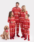 Weihnachtliche Familienpyjamas im Partnerlook mit Fair-Isle- und Tassenmotiv in Rot