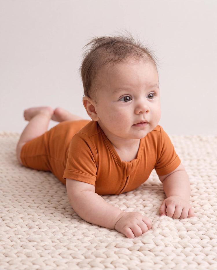 Pijama de bambú para bebé niño/niña con cremallera bidireccional, antideslizante, con estampado de comida (ajustado)
 Naranja
