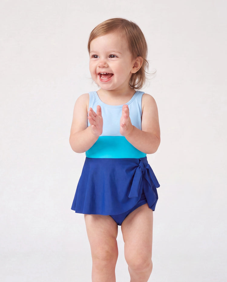 Vestido de baño de un solo hombro con bloques de color para niña pequeña Azul