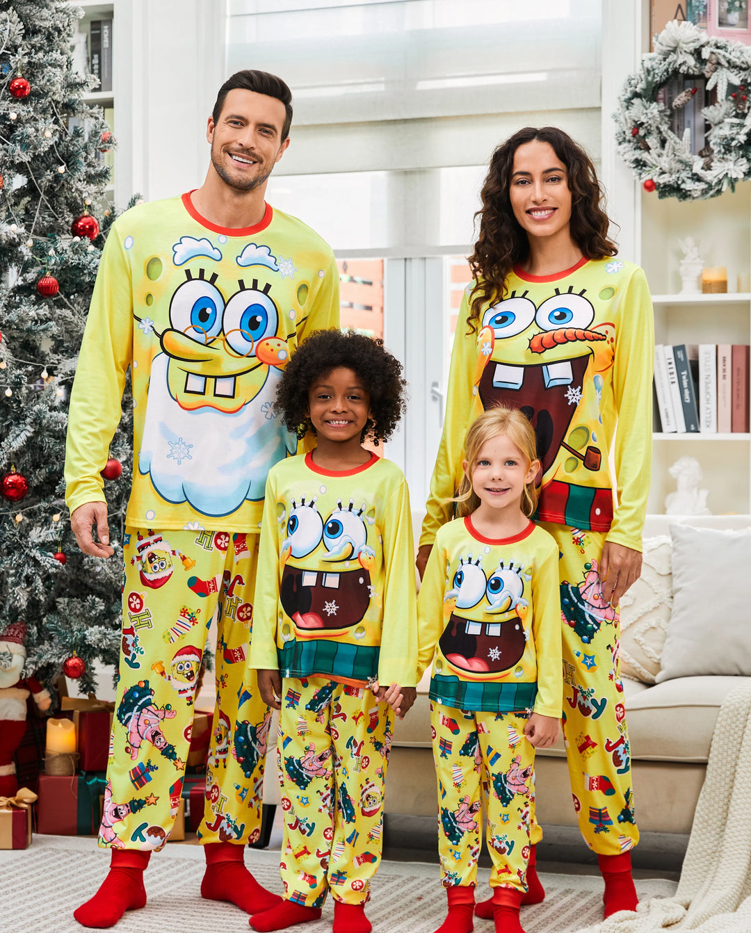SpongeBob Schwammkopf Familienpassende Weihnachts-Pyjamas mit Weihnachtssocken