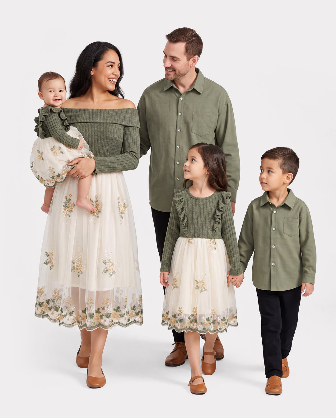 Conjuntos familiares a juego: Camisa verde de manga larga o vestido de tul bordado con hombros descubiertos y canalé verde