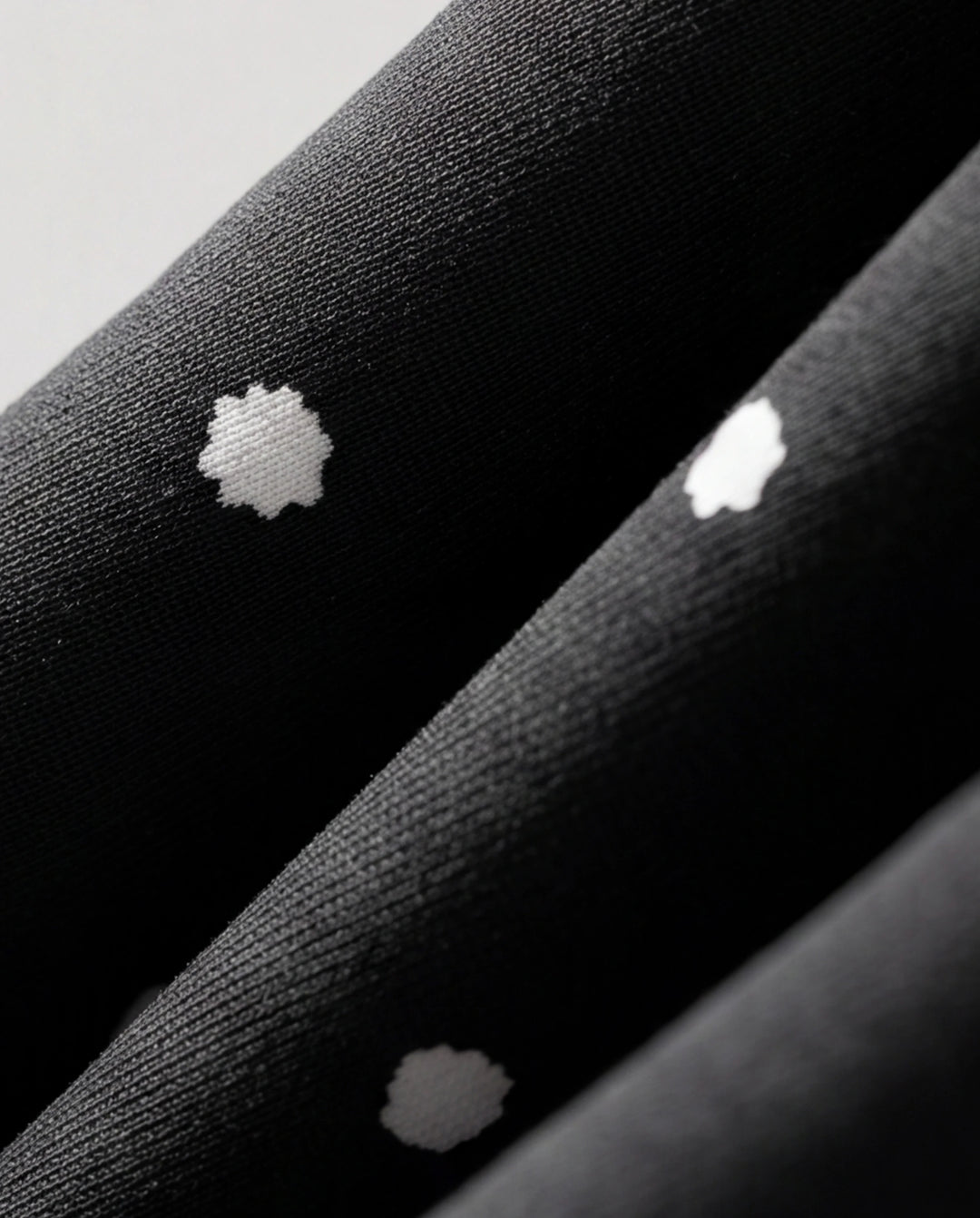 Leggings élastiques noirs pour petite fille