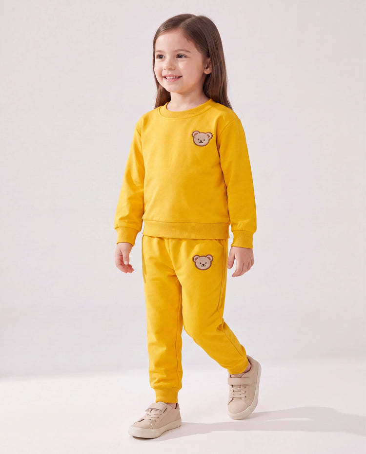 Kinder 2-teiliges Set, einfarbig und unisex, aus Polyester-Material, Regular Fit. gelb