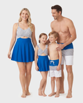 Traje de baño familiar a juego con bloques de color, bañador con cordón ajustable o tankini azul a rayas con frente cruzado, espalda anudada y tirantes finos. Bloque de color