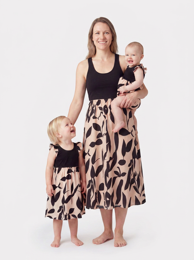 Mommy & me Cross Back Floral Strap Dress and Colorblock Top Sets Black