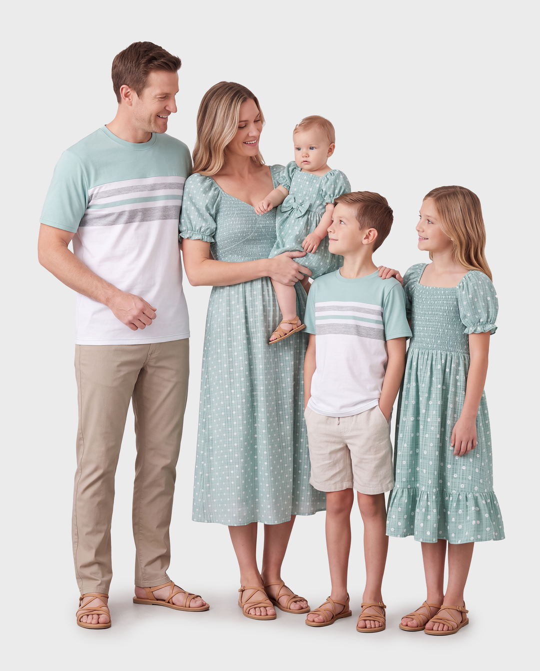 Family Matching T-Shirt & Dress Set Polka Dot Puff-sleeve Dress for Mom, Daughter & Baby, Color Block Cotton Tee for Dad & Son, Perfect for Family Outings & Photos Light Green