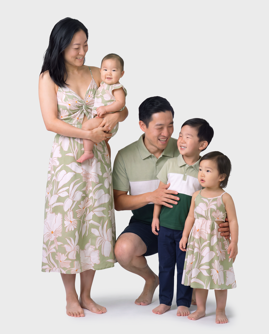 Matching Family Outfits Tropical Floral Print Strap Dress or Short-sleeve Colorblock Shirts Set Pale Green