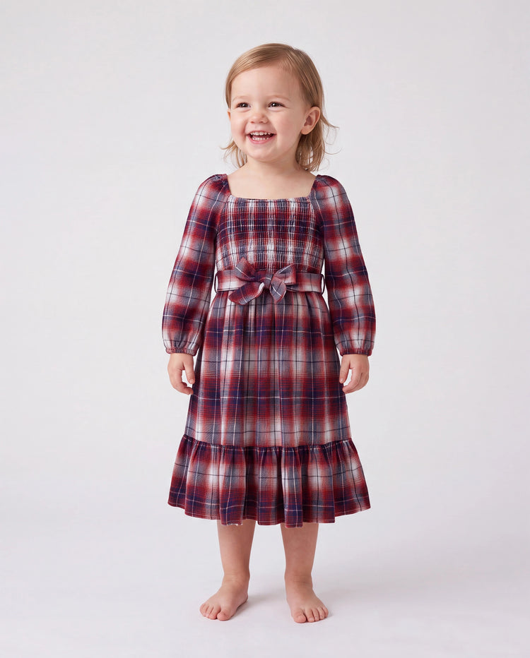 Tenues familiales assorties à carreaux de Noël : chemises à manches longues papa/fils ou robes mère/fille rouges