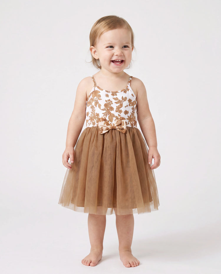 Family Matching Colorblock Cotton Tee or Flora Print Strap Body-con Dress or Mesh Splicing Dress Khaki