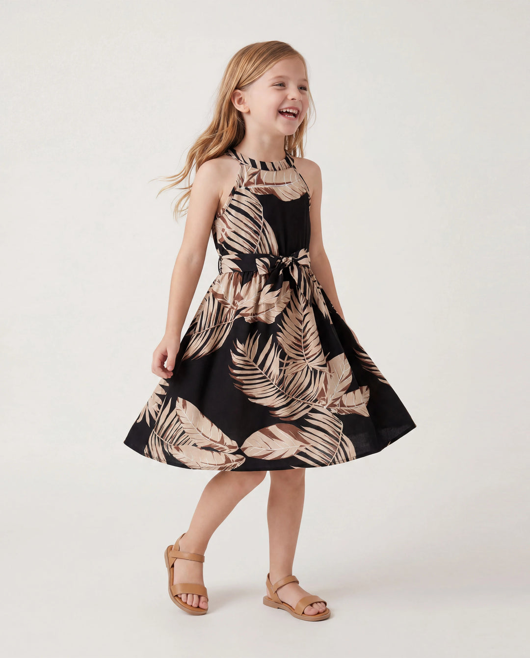 Family Matching Solid Leaf Sleeveless Halter Dresses And Short Sleeve Tops Sets Black