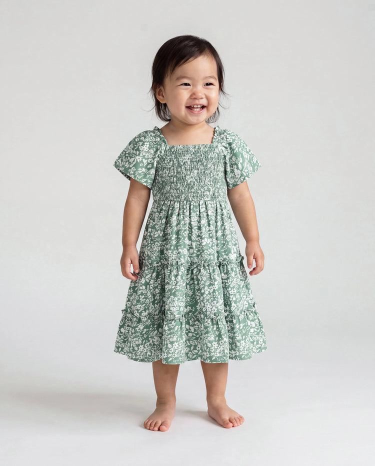 Conjuntos Elegantes de Mamá y Yo con Estampado de Flores Roto para Familia, Diseño con Fruncido, Grosor Medio Verde