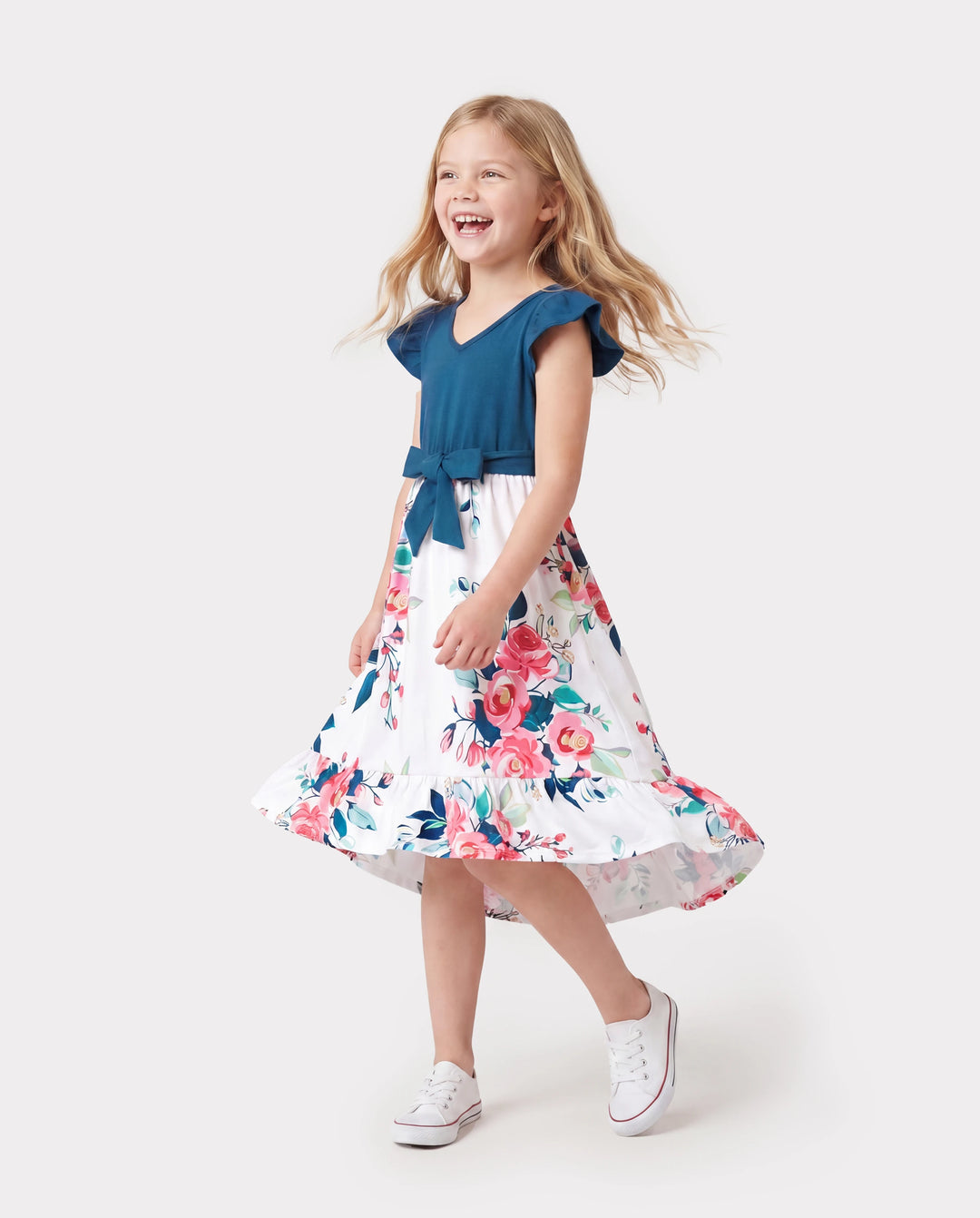 Family Matching Solid V Neck Flutter-sleeve Splicing Floral Print Dresses and Short-sleeve Colorblock T-shirts Sets Azure-