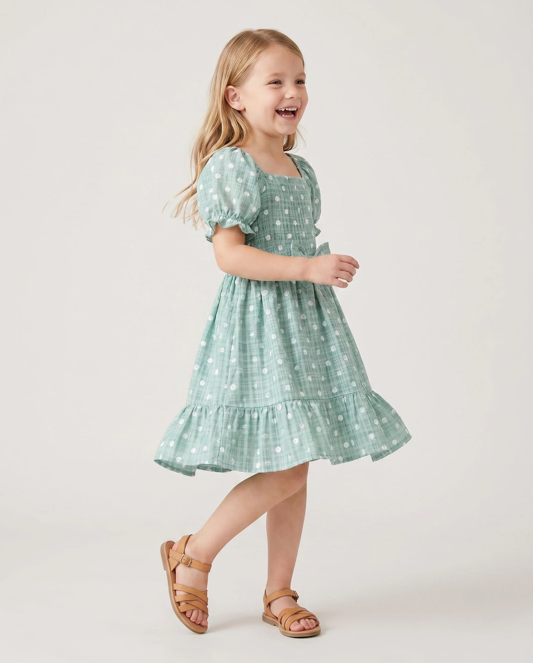 Family Matching T-Shirt & Dress Set Polka Dot Puff-sleeve Dress for Mom, Daughter & Baby, Color Block Cotton Tee for Dad & Son, Perfect for Family Outings & Photos Light Green