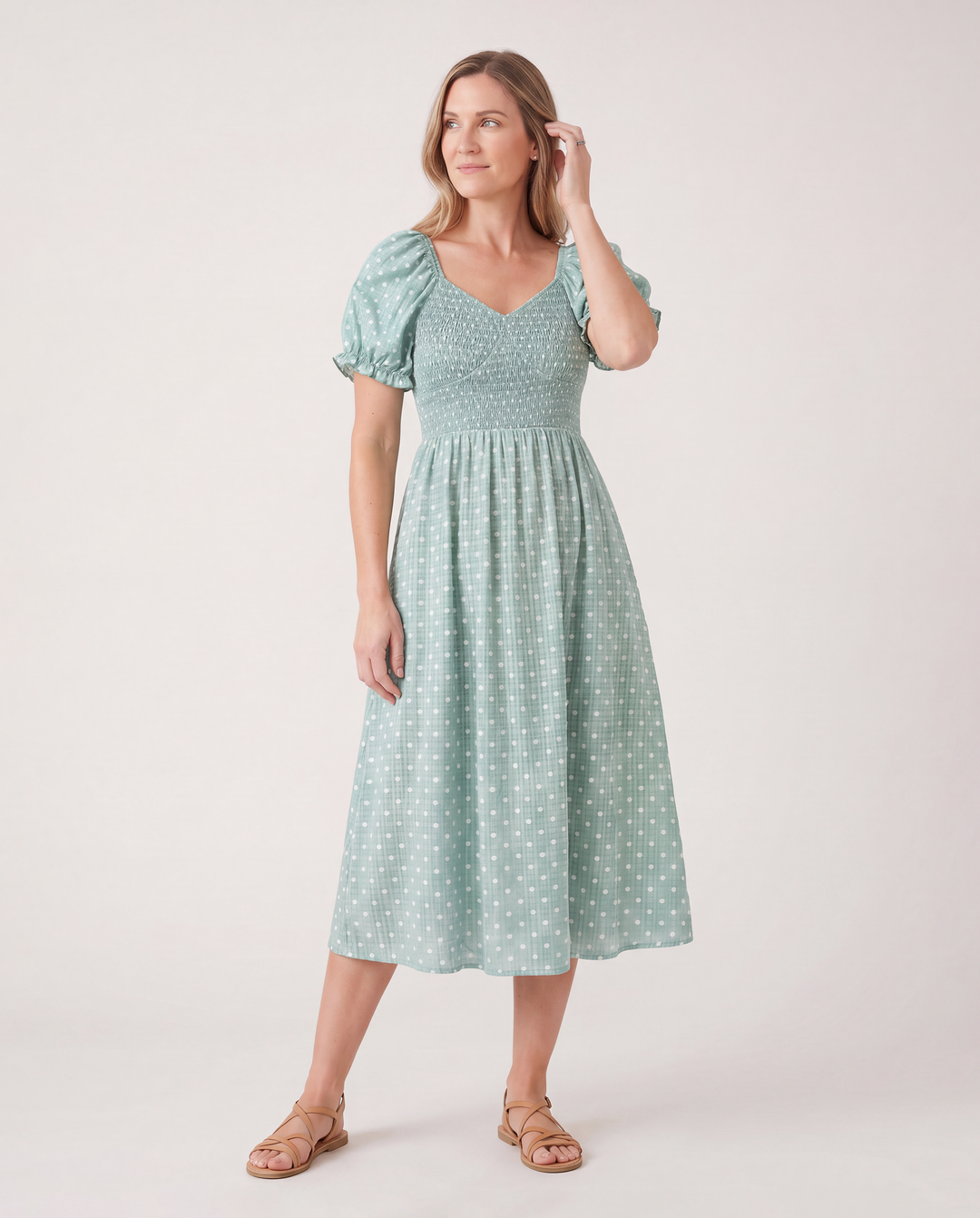Family Matching T-Shirt & Dress Set Polka Dot Puff-sleeve Dress for Mom, Daughter & Baby, Color Block Cotton Tee for Dad & Son, Perfect for Family Outings & Photos Light Green