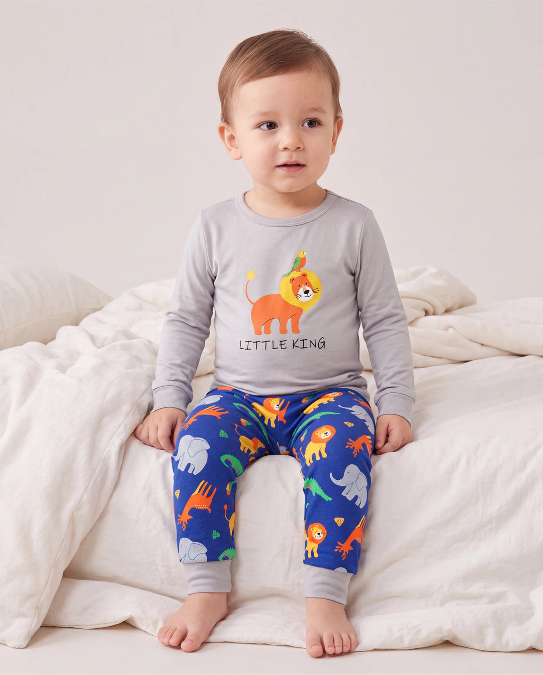 Kleinkind / Kinder 4-teiliger Pyjama aus Bio-Baumwolle 4-in-1 PJ Snug Fit Pjs für Mädchen / Jungen grau