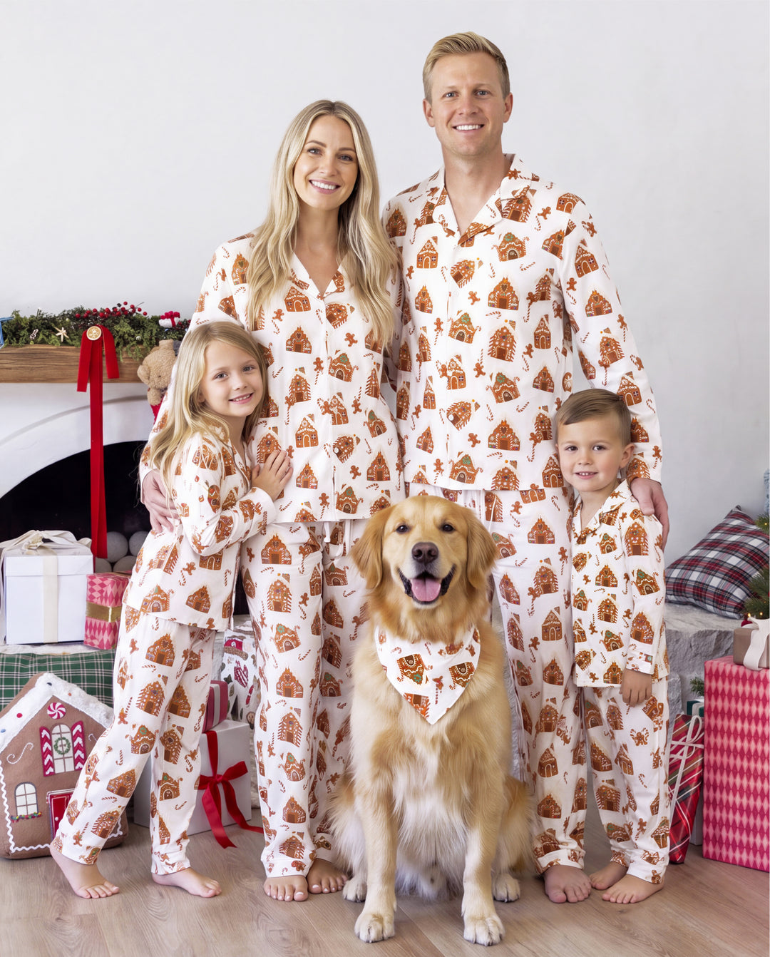 Pijamas navideños a juego para toda la familia con estampado de casas de jengibre, marrón