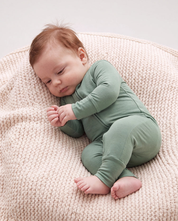 Kinder Baby / Mädchen Bambus Pyjama mit kindlichem Aufdruck (eng anliegend) dunkelgrün