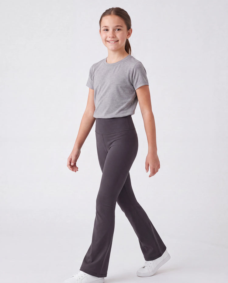 Sportliche Mädchen Ausgestellte Yogahose mit hoher Taille und passendem Scrunchie dunkelgrau