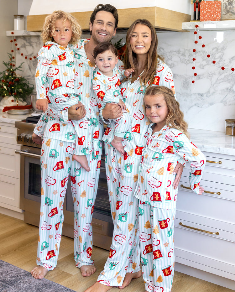 Weihnachts-Pyjamas im Partnerlook für die ganze Familie, Tassen-Print, Grün