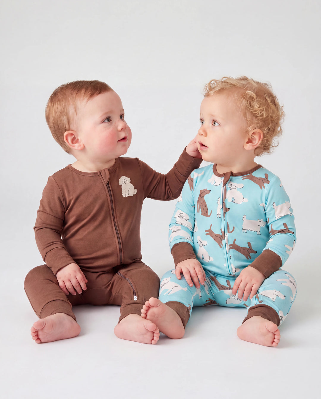 Lot de 2 grenouillères en bambou pour bébé garçon/fille à manches longues avec fermeture éclair 2 voies et pieds antidérapants imprimé animaux ou plantes naturel Marron