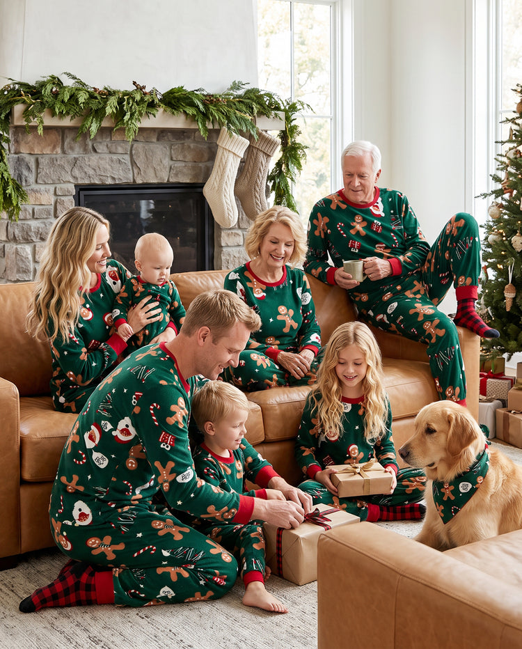 Pyjamas de Noël assortis pour toute la famille, imprimé pain d'épices, en polaire verte