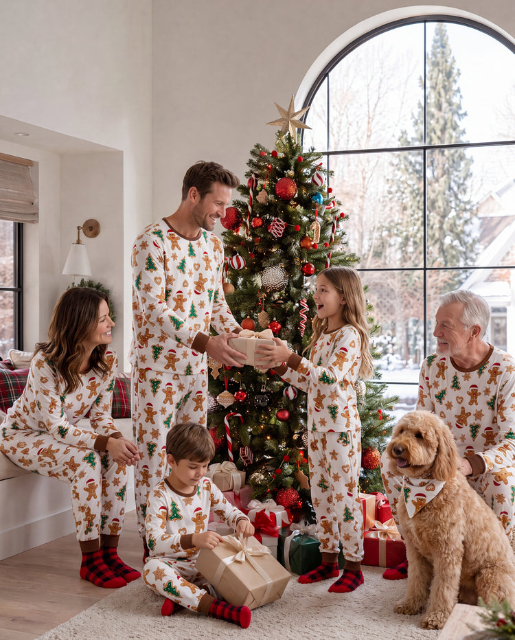 Pyjama de Noël à manches longues et imprimé arbre et bonhomme en pain d'épices, avec chaussettes de Noël, couleur café