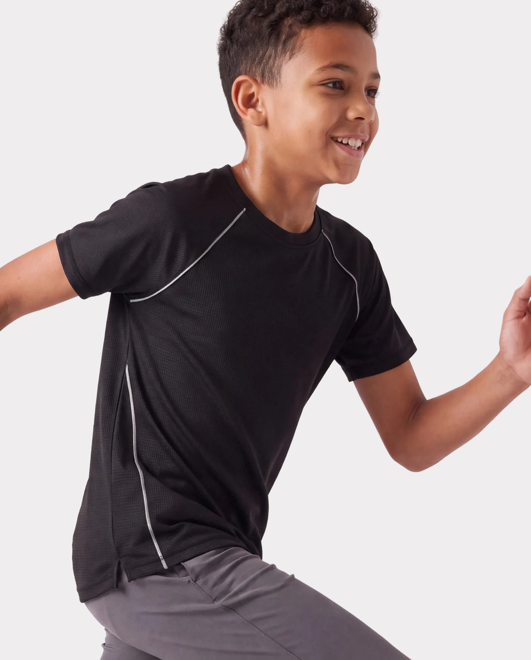 PatPat Lightflow Activewear Kid Boy Athletic Breathable Air-Grid Ultra Lightweight Short Sleeve T-Shirt Black