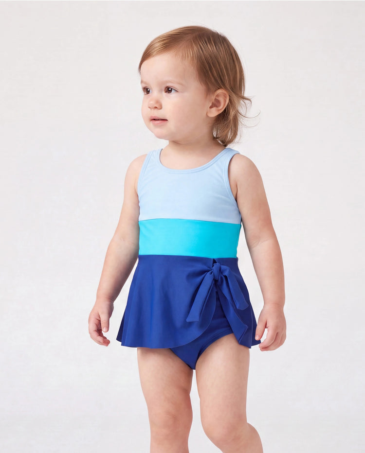 Vestido de baño de un solo hombro con bloques de color para niña pequeña Azul