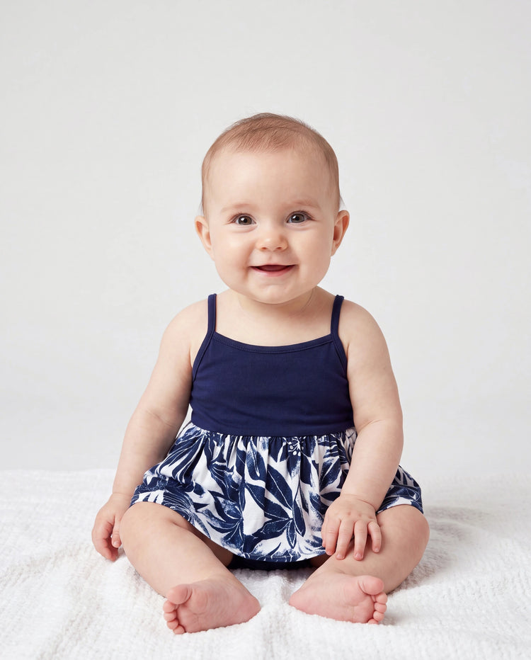 Conjunto familiar a juego para mamá y yo: camiseta de algodón con estampado floral o vestido tipo tank azul profundo